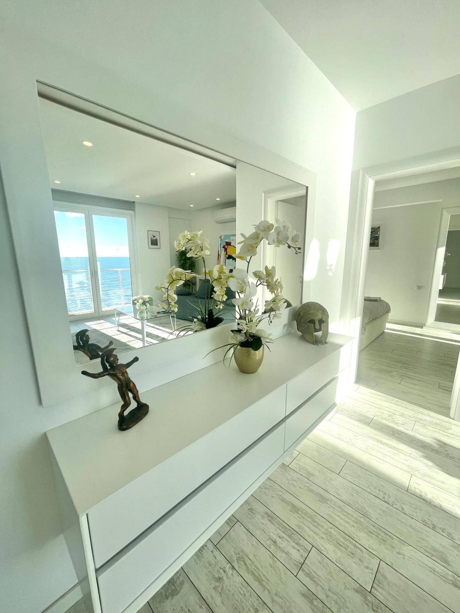 Durres Currila Modern Luxury Stunning Beach Views エクステリア 写真